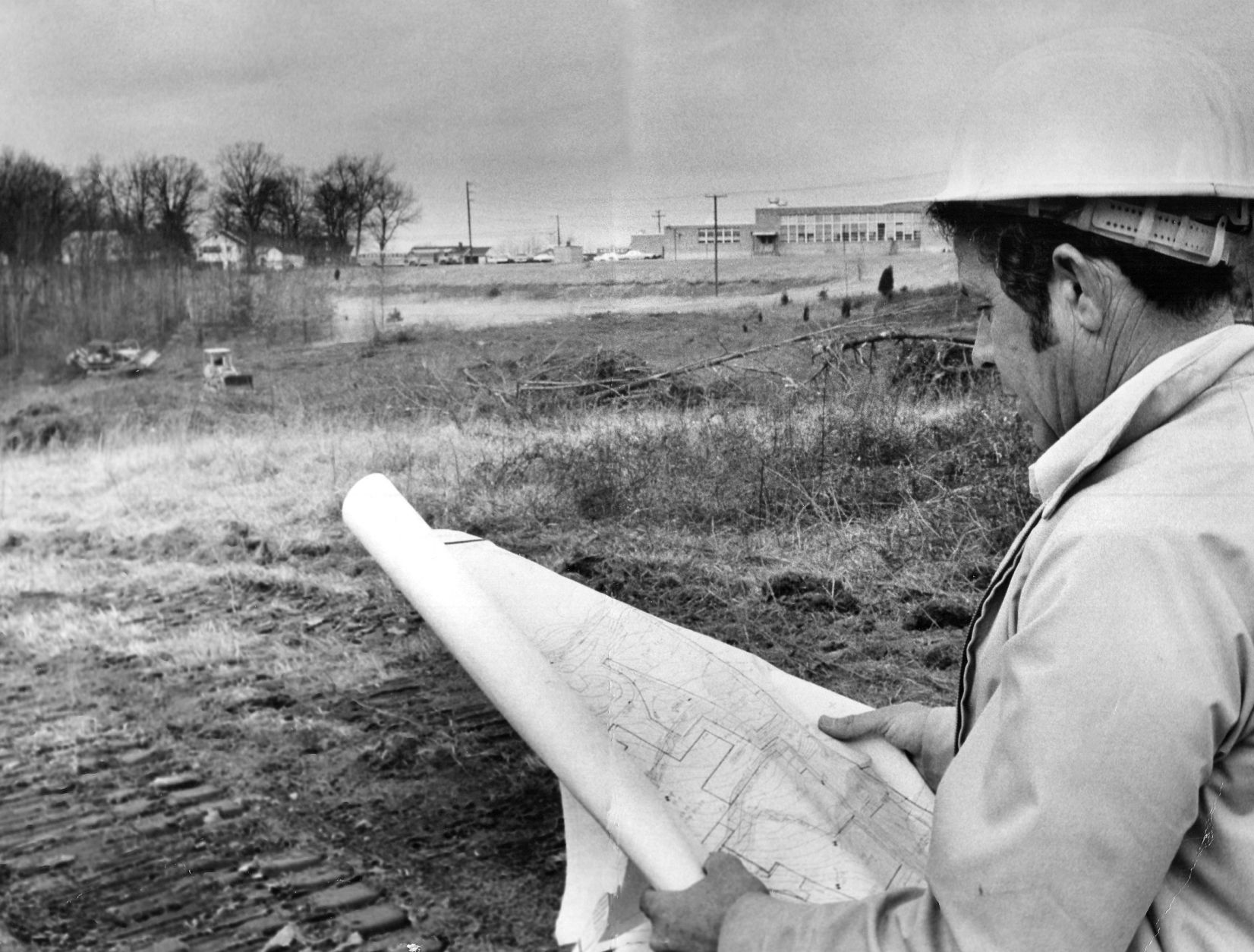 1976-02-18 site.jpg